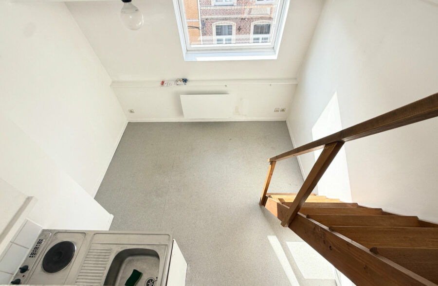 LA CATHO STUDIO  DE 9,64 M² AVEC MEZZANINE