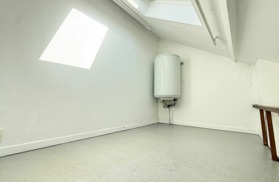 LA CATHO STUDIO  DE 9,64 M² AVEC MEZZANINE