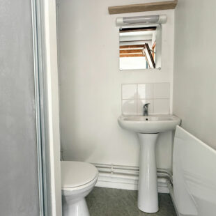 LA CATHO STUDIO  DE 9,64 M² AVEC MEZZANINE