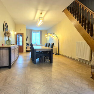 MAISON FAMILIALE 133 m² 4 CHAMBRES ET JARDIN