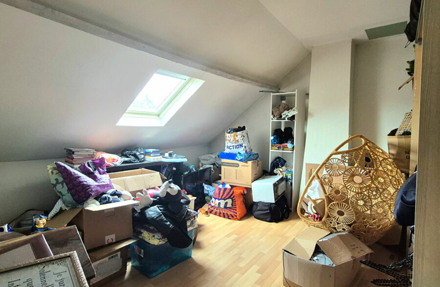 MAISON FAMILIALE 133 m² 4 CHAMBRES ET JARDIN