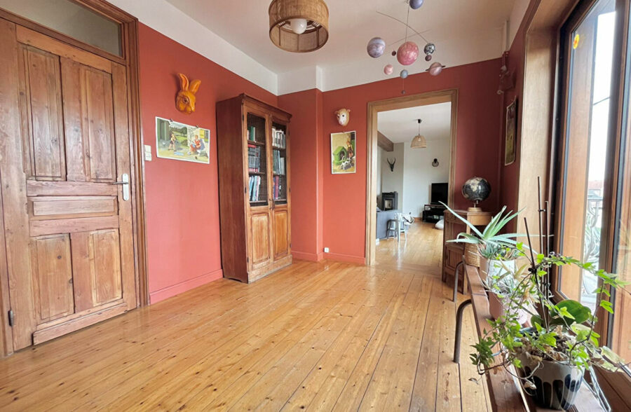 Maison Wingles 7 pièce(s) 266m2