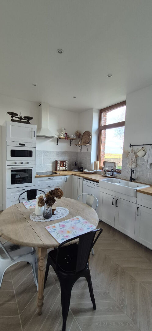 Maison Croix Caluyau 6 pièce(s) 135 m2