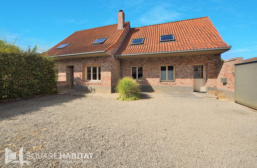 Maison à 10 mn d’Houplin-Ancoisne 6 pièce(s) 180 m2 &nbsp;Sous compromis&nbsp;