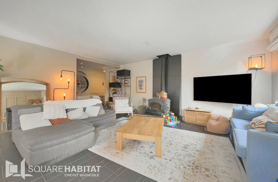 Maison à 10 mn d’Houplin-Ancoisne 6 pièce(s) 180 m2 &nbsp;Sous compromis&nbsp;