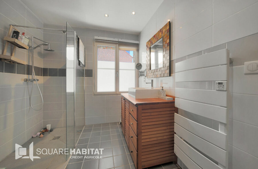 Maison à 10 mn d’Houplin-Ancoisne 6 pièce(s) 180 m2 &nbsp;Sous compromis&nbsp;