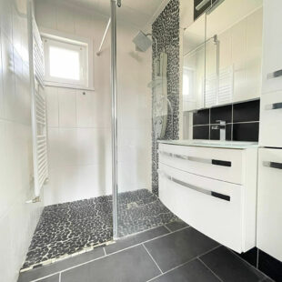 Maison en brique semi individuelle