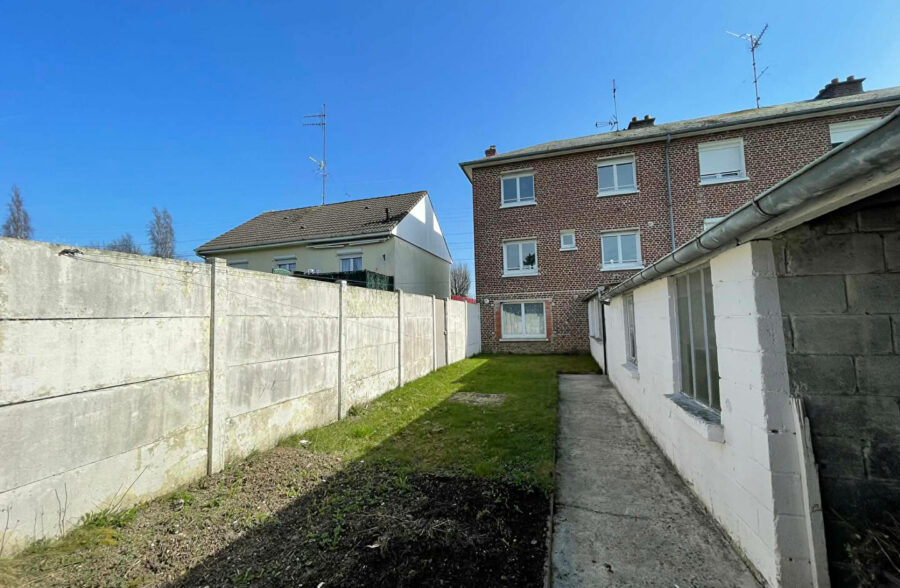 Maison en brique semi individuelle