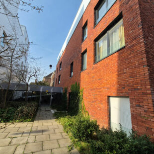 LILLE COLBERT/ GAMBETTA :Appartement T1 avec beau balcon- terrasse et parking