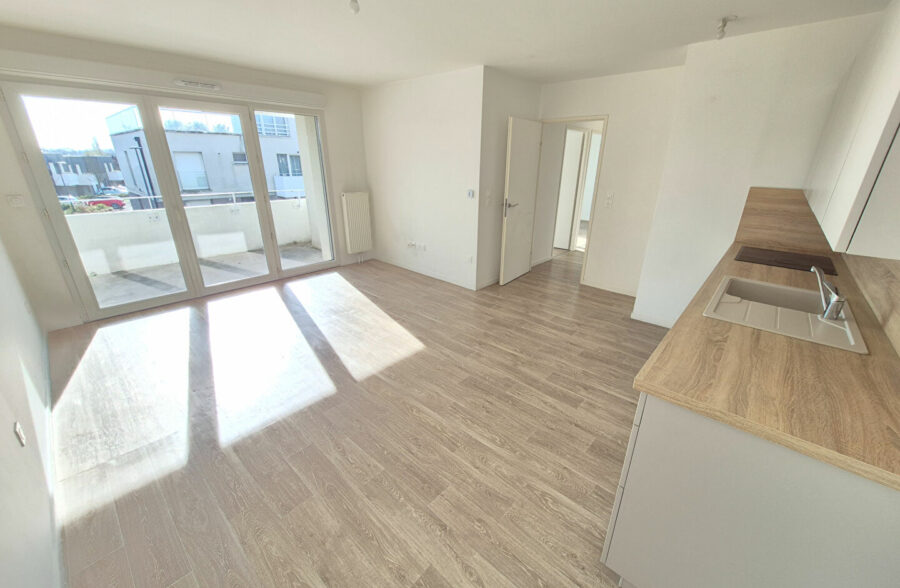 Appartement  T3 avec balcon et parking