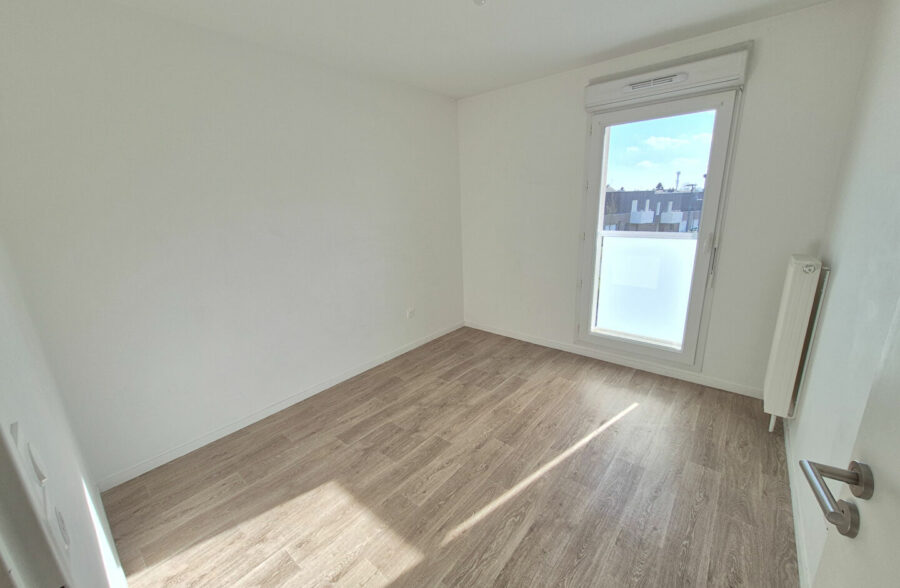 Appartement  T3 avec balcon et parking