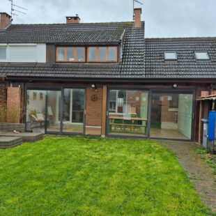 Maison Provin 4 pièce(s) , jardin, garage.