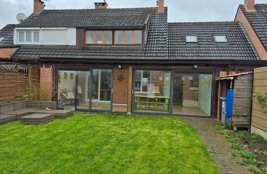 Maison Provin 4 pièce(s) , jardin, garage.