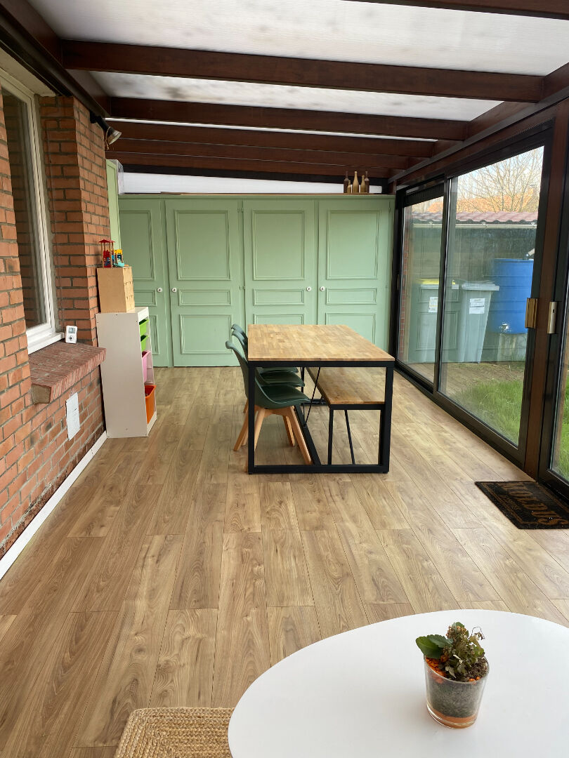 Maison Provin 4 pièce(s) , jardin, garage.