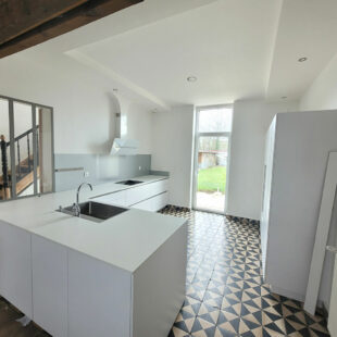 Maison Hasnon 8 pièce(s) 170 m2 &nbsp;Sous compromis&nbsp;