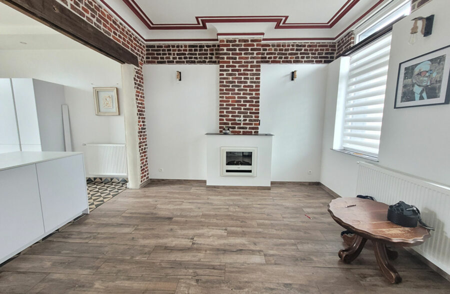 Maison Hasnon 8 pièce(s) 170 m2 &nbsp;Sous compromis&nbsp;