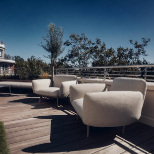 VAUBAN SUPERBE APPARTEMENT AVEC MAGNIFIQUE TERRASSE, CAVE ET GRAND GARAGE