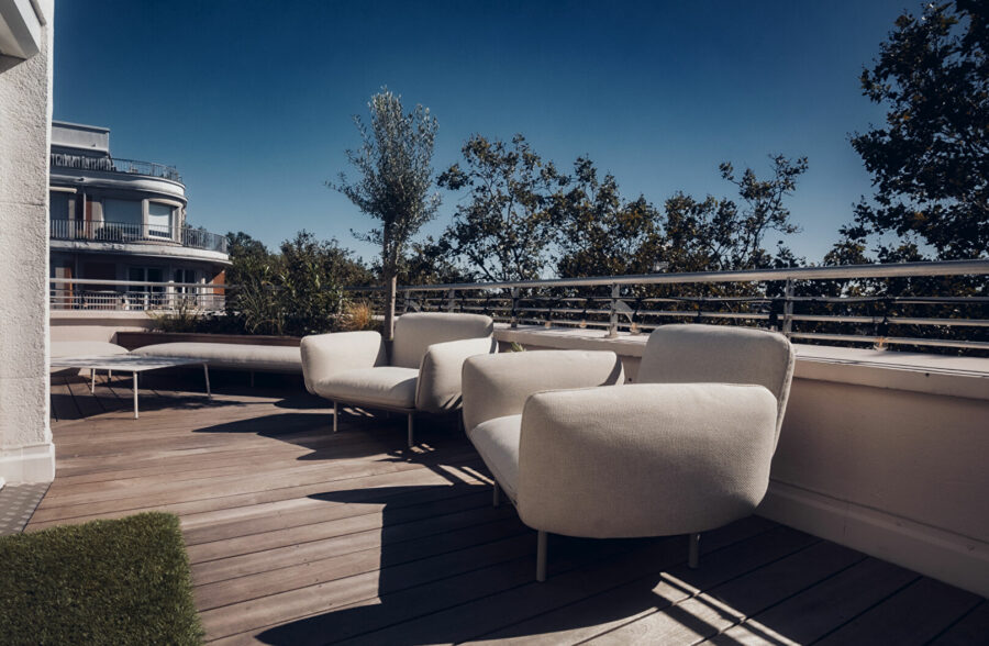 VAUBAN SUPERBE APPARTEMENT AVEC MAGNIFIQUE TERRASSE, CAVE ET GRAND GARAGE