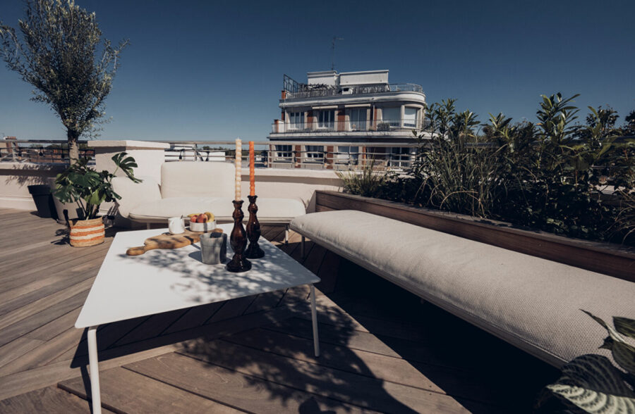 VAUBAN SUPERBE APPARTEMENT AVEC MAGNIFIQUE TERRASSE, CAVE ET GRAND GARAGE