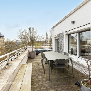 VAUBAN SUPERBE APPARTEMENT AVEC MAGNIFIQUE TERRASSE, CAVE ET GRAND GARAGE