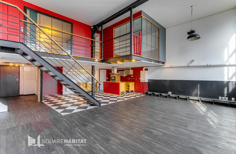 EN EXCLUSIVITÉ – LOFT T3 DE 131 m² + place de parking AU C–UR DE ROUBAIX! 199 000€ FAI !!