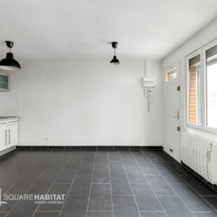 LILLE Cormontaigne: Studio de 21,2 m² avec  une cour privative