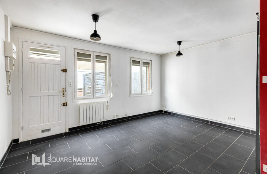 LILLE Cormontaigne: Studio de 21,2 m² avec  une cour privative