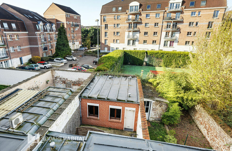 LILLE Cormontaigne: Studio de 21,2 m² avec  une cour privative