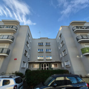 Appartement avec balcon en centre ville de Maubeuge