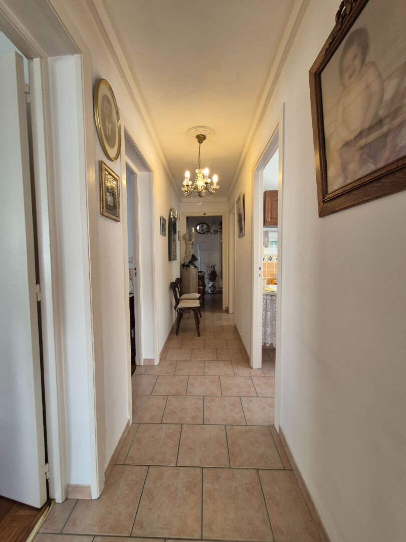 Appartement avec balcon en centre ville de Maubeuge