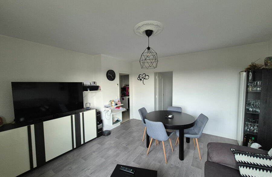 Appartement T4 avec cave et parking couvert