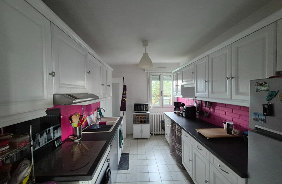 Appartement T4 avec cave et parking couvert