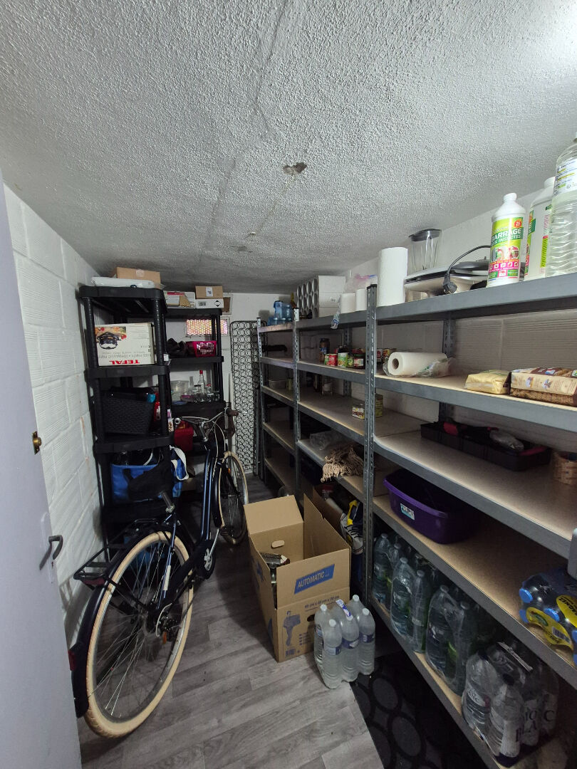 Appartement T4 avec cave et parking couvert