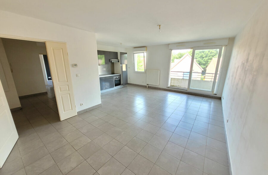 Appartement T3 de 60.24 m2, balcon et parking couvert