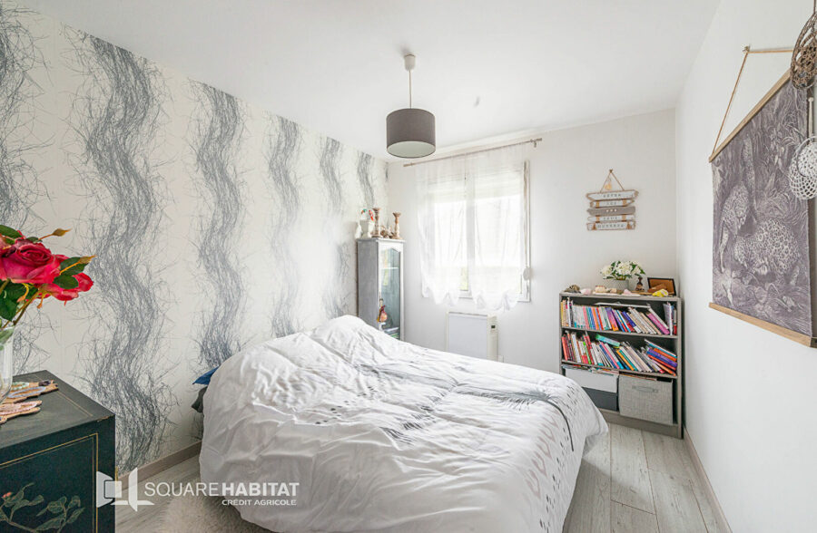 Plain pied individuel ,sous sol complet , Très bon secteur !