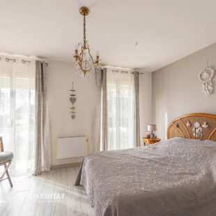 Plain pied individuel ,sous sol complet , Très bon secteur !