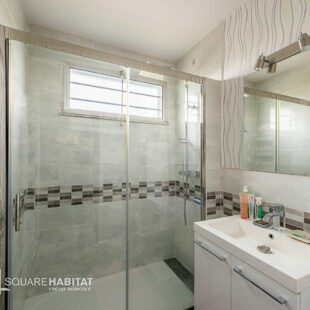 Plain pied individuel ,sous sol complet , Très bon secteur !