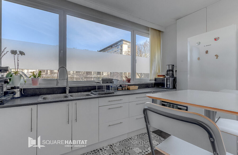 En Exclusivité, Appartement T4 100m²  + place de parking. top secteur Barbieux!! 207 400€FAI!!