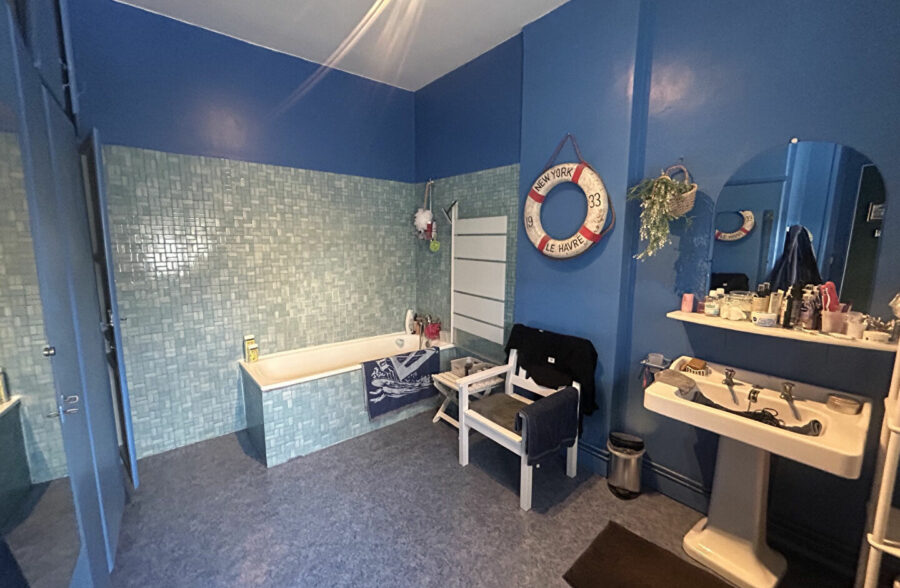 Maison Saint Amand Les Eaux 6 pièce(s) 183.88 m2