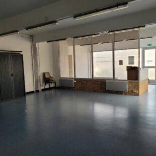 Lens local commercial 75m²