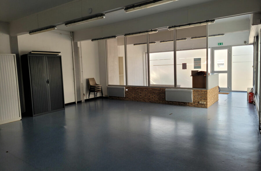 Lens local commercial 75m²