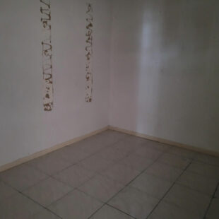 Local commercial 139 m²