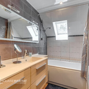 Maison individuelle – 4 chambres – Secteur recherché à La Chapelle-d’Armentières