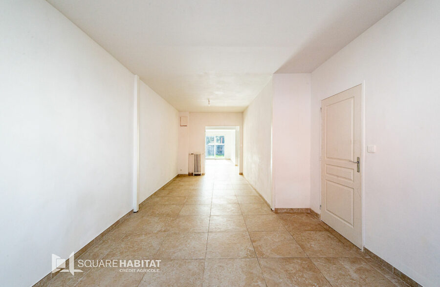 Maison de ville entièrement rénovée – 3/4 chambres +  bureau – Jardin – DPE C