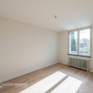 Maison de ville entièrement rénovée – 3/4 chambres +  bureau – Jardin – DPE C