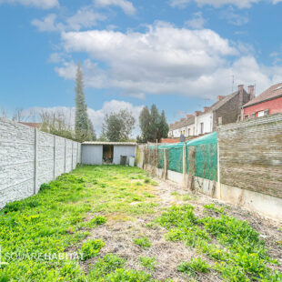 Maison de ville entièrement rénovée – 3/4 chambres +  bureau – Jardin – DPE C