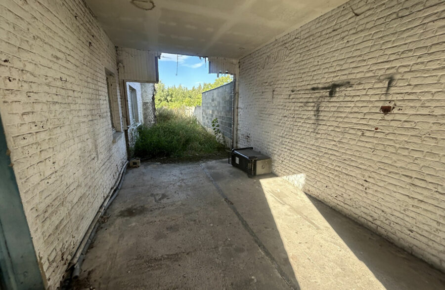 MAISON SEMI-INDIVIDUELLE A RENOVER