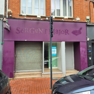 LENS CENTRE Local commercial  +/-104 m2