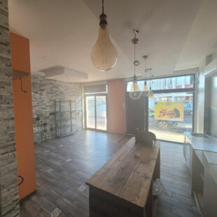 Local commercial centre-ville – 85m²