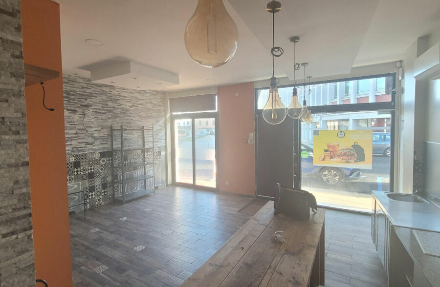 Local commercial centre-ville – 85m²